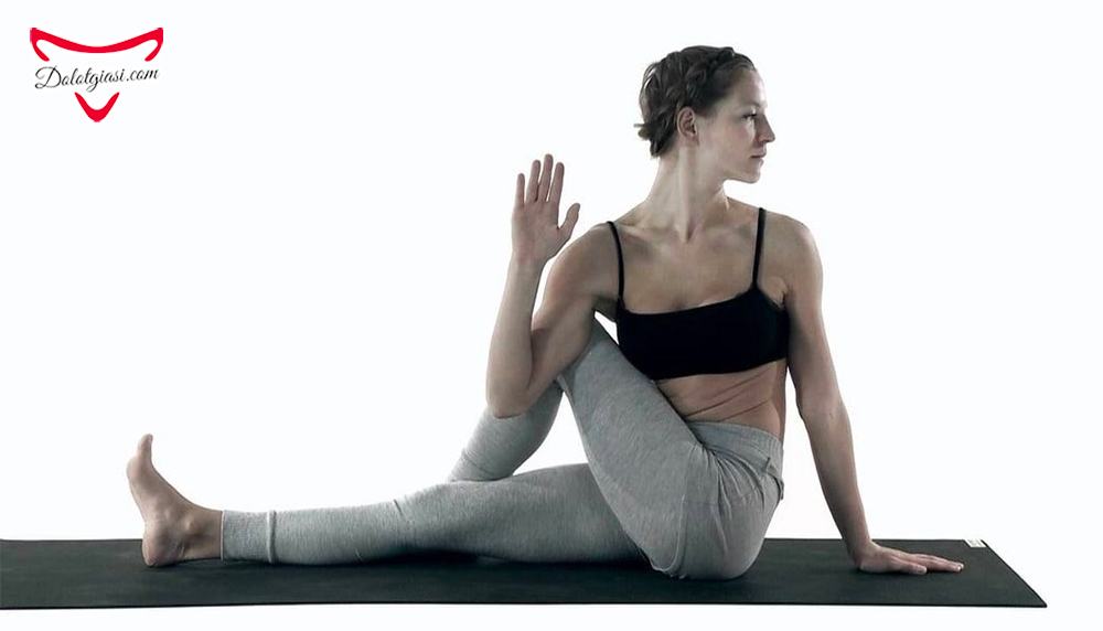 Bài tập yoga tư thế xoay nửa người tăng vòng 1
